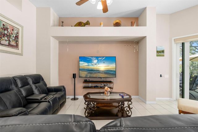 9211 12TH AVENUE NW, Bradenton, FL 34209