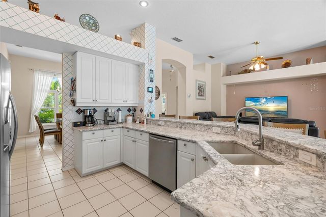 9211 12TH AVENUE NW, Bradenton, FL 34209