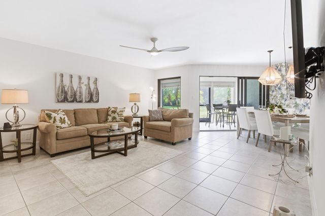 5800 Camino Del Sol Apt 106, Boca Raton, FL 33433