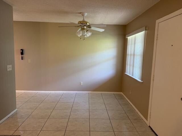 29 Lake Vista Trl Apt 205, Port St Lucie, FL 34952