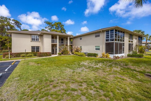 29 Lake Vista Trl Apt 205, Port St Lucie, FL 34952