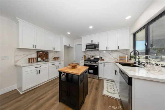 1370 Edgefield, Upland, CA 91786