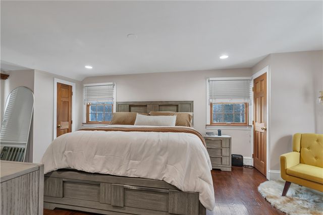 64 Julia Street, Cranston, RI 02910