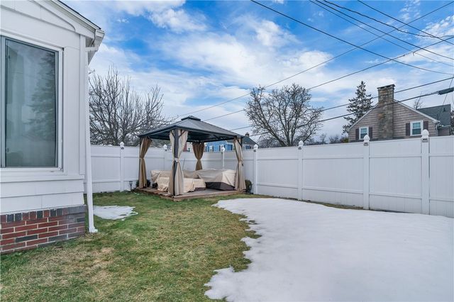 64 Julia Street, Cranston, RI 02910