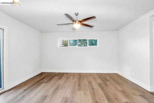 1060 Woodglen Dr, Oakley, CA 94561