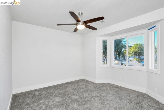 1060 Woodglen Dr, Oakley, CA 94561