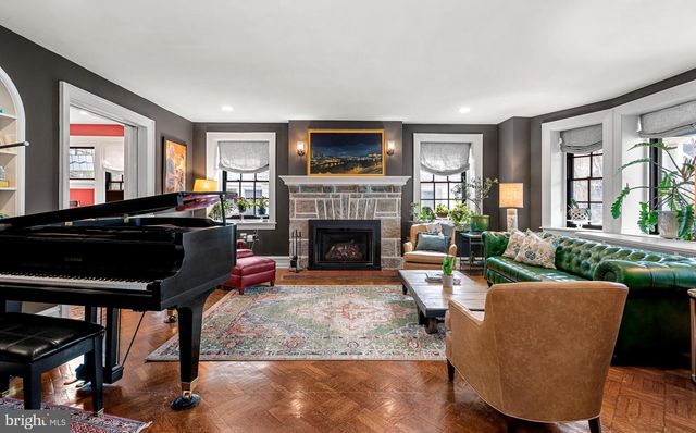 6521 LINCOLN DR, Philadelphia, PA 19119