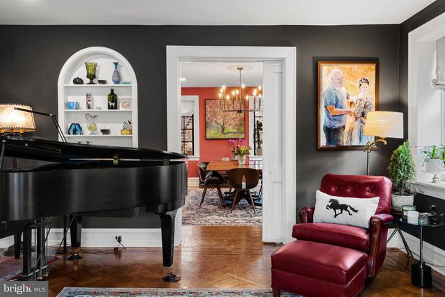 6521 LINCOLN DR, Philadelphia, PA 19119