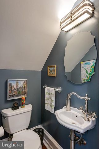 6521 LINCOLN DR, Philadelphia, PA 19119