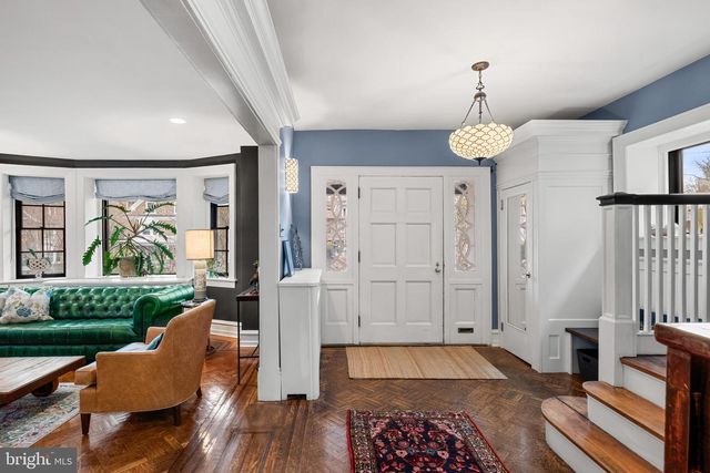 6521 LINCOLN DR, Philadelphia, PA 19119