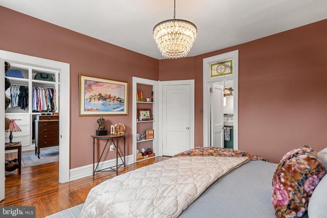 6521 LINCOLN DR, Philadelphia, PA 19119