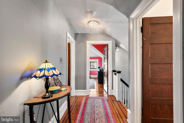 6521 LINCOLN DR, Philadelphia, PA 19119