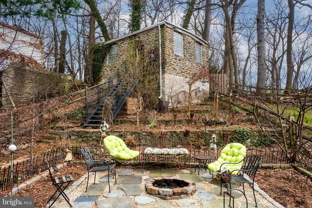 6521 LINCOLN DR, Philadelphia, PA 19119