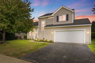 36253 N Bridlewood Avenue, Gurnee, IL 60031