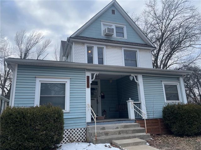 3800 Roanoke Road, Kansas City, MO 64111