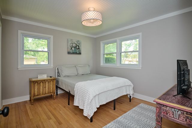 4555 Cleveland Street, Skokie, IL 60076