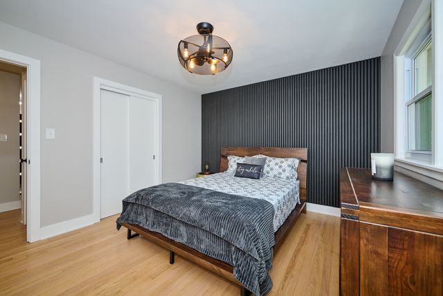 4555 Cleveland Street, Skokie, IL 60076