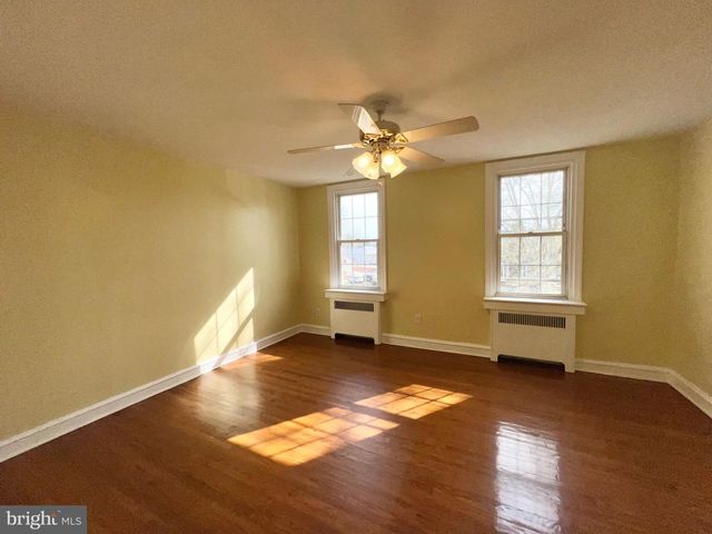 3327 GLENVIEW ST, Philadelphia, PA 19149