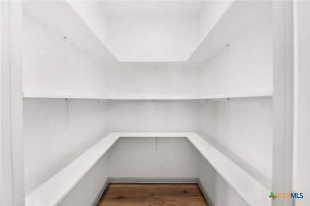 3811 Waterwood Pass Drive, Elmendorf, TX 78112