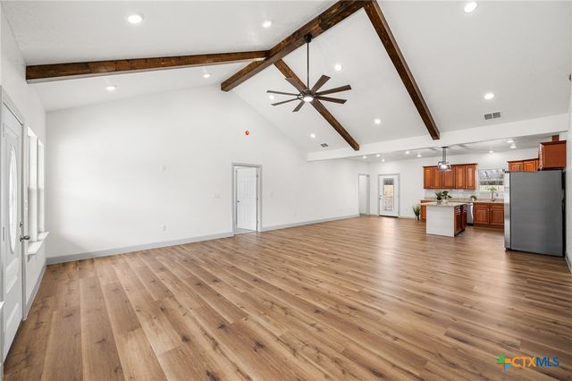 3811 Waterwood Pass Drive, Elmendorf, TX 78112