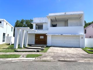 Mansiones de Vista Mar MARINA, Carolina, PR 00983