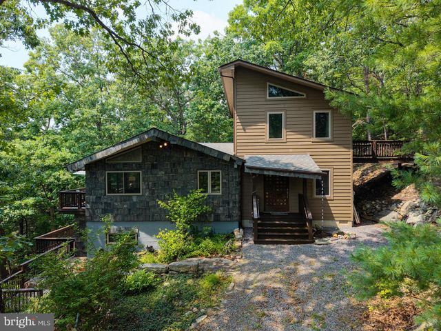 44 WILKINS LN, Maurertown, VA 22644