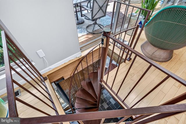 44 WILKINS LN, Maurertown, VA 22644