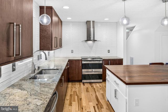 44 WILKINS LN, Maurertown, VA 22644