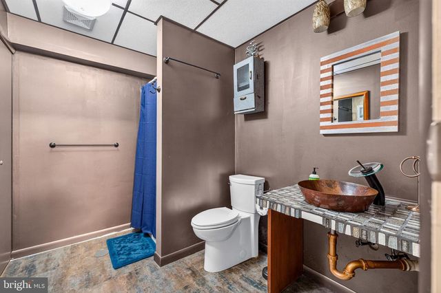 44 WILKINS LN, Maurertown, VA 22644