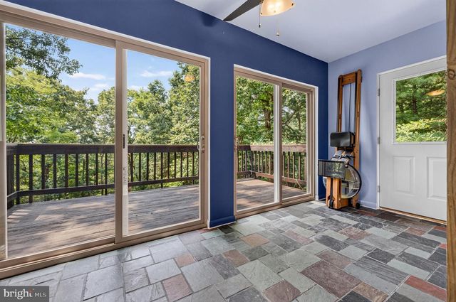 44 WILKINS LN, Maurertown, VA 22644