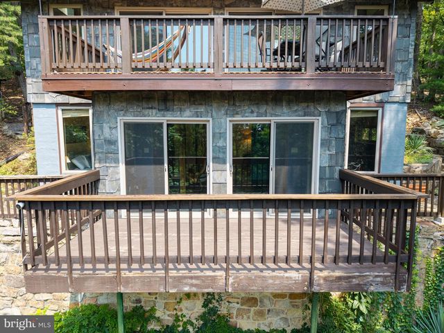 44 WILKINS LN, Maurertown, VA 22644