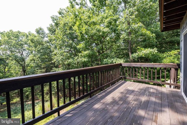 44 WILKINS LN, Maurertown, VA 22644