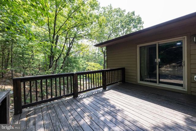 44 WILKINS LN, Maurertown, VA 22644