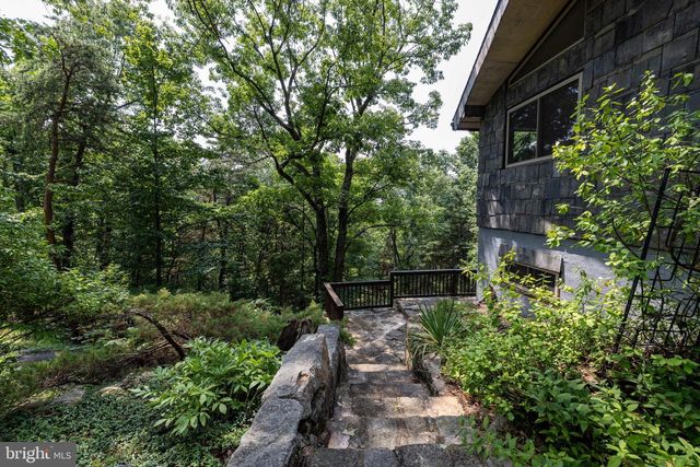 44 WILKINS LN, Maurertown, VA 22644
