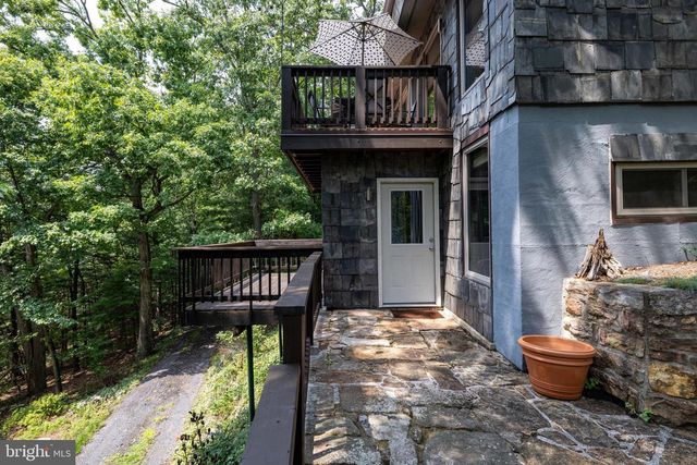 44 WILKINS LN, Maurertown, VA 22644
