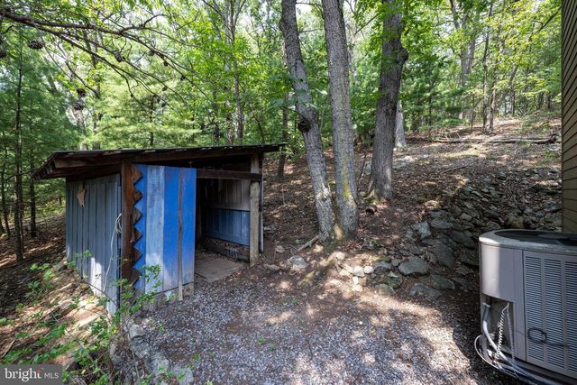 44 WILKINS LN, Maurertown, VA 22644