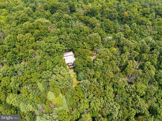 44 WILKINS LN, Maurertown, VA 22644