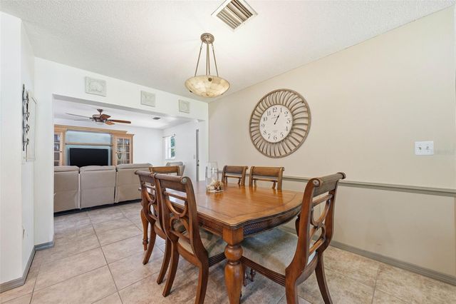 37237 GRAYS AIRPORT ROAD, Lady Lake, FL 32159