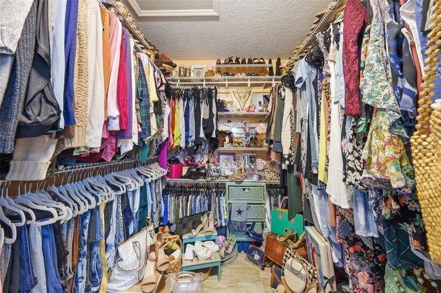 37237 GRAYS AIRPORT ROAD, Lady Lake, FL 32159