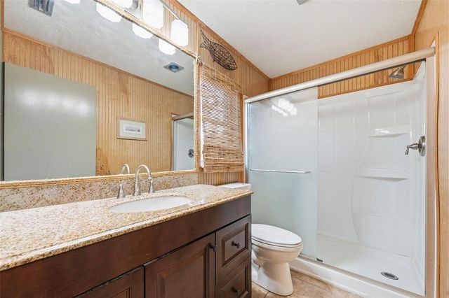 37237 GRAYS AIRPORT ROAD, Lady Lake, FL 32159