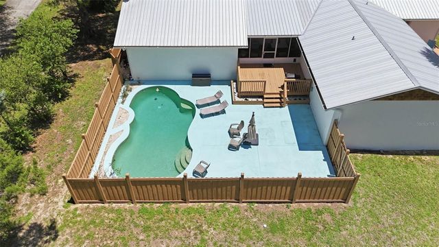 37237 GRAYS AIRPORT ROAD, Lady Lake, FL 32159