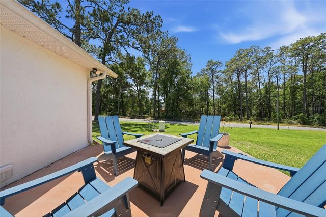 37237 GRAYS AIRPORT ROAD, Lady Lake, FL 32159