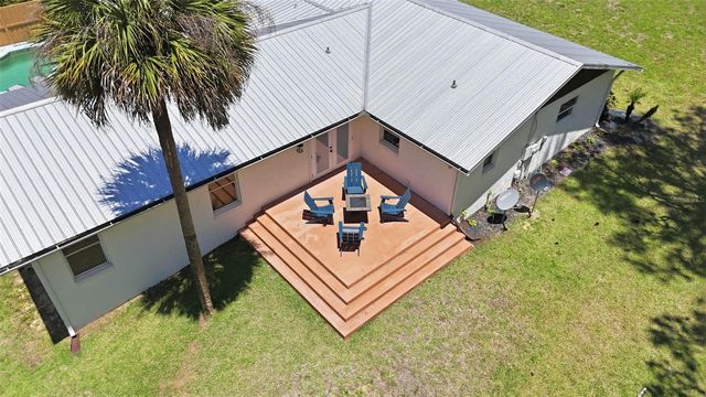 37237 GRAYS AIRPORT ROAD, Lady Lake, FL 32159