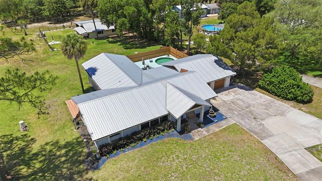 37237 GRAYS AIRPORT ROAD, Lady Lake, FL 32159