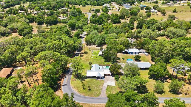37237 GRAYS AIRPORT ROAD, Lady Lake, FL 32159