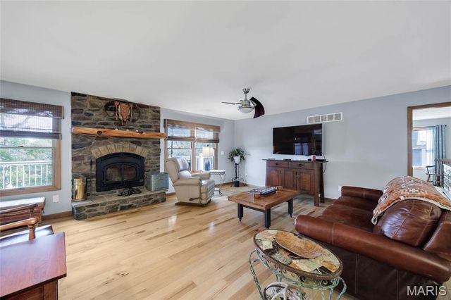 2200 Swiss Lake Road, Hermann, MO 65041