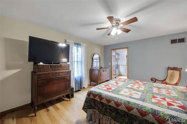 2200 Swiss Lake Road, Hermann, MO 65041