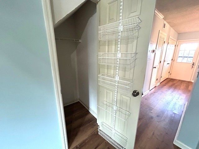144 McMurray Cir, Nashville, TN 37211