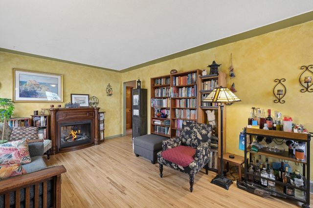 1946 Dorothea Avenue, Saint Paul, MN 55116