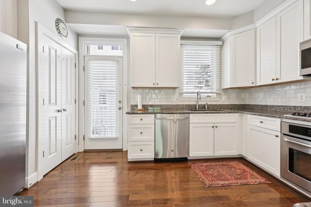 832 SNOWDEN HALLOWELL WAY, Alexandria, VA 22314